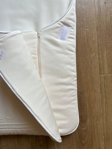 مدس بيج محايد مع اللفه والقبعه الدائريه