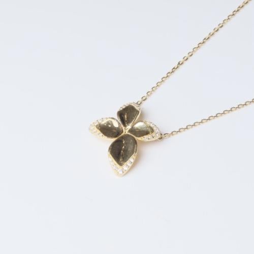 18 karat necklace