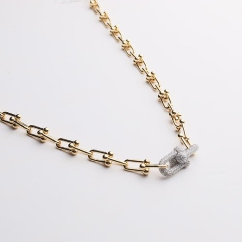 18 karat necklace