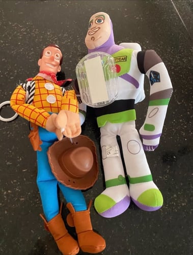 حكاية لعبة (وودي وباز)