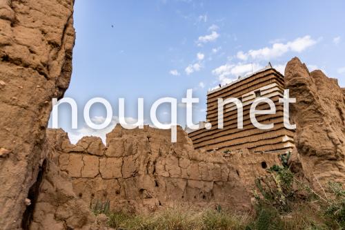 بيت طين قديم في قرى البطحاء في الواديين بمنطقة عسي...