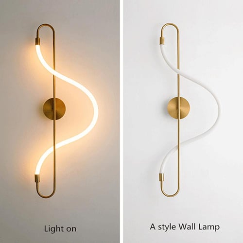 اضاءة جدارية ليد ذهبي بثلاث اضاءة بتصميم حديث