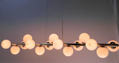 ثريا مودرن مستطيل بالوان حديثة لجعل بيتك اجمل