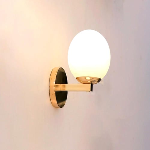 جداري مودرن باللون ذهبي لامع