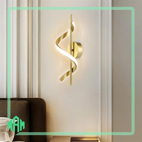 انارة جدارية ذهبي بــ3 اضاءة