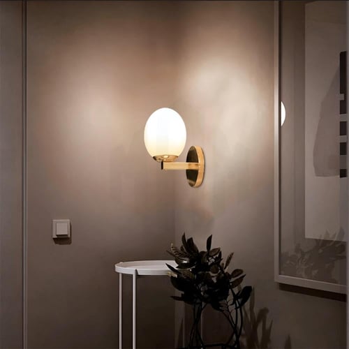 جداري مودرن باللون ذهبي لامع