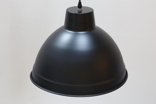 اضاءة علاقي كافيهات اسود مفرد