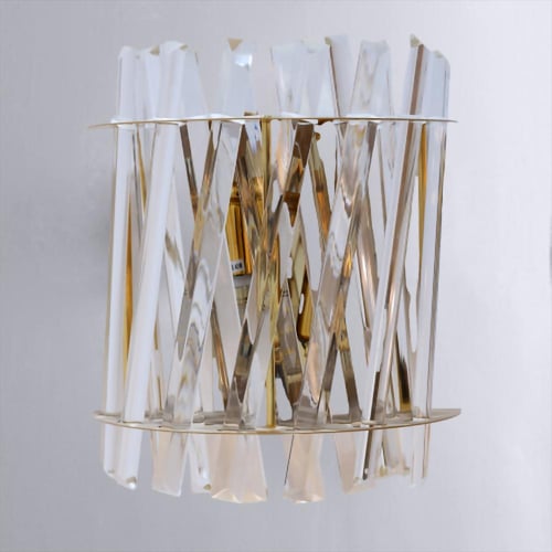 جداري زجاج بتصميم جميل