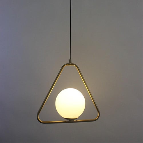 انارة علاقي مودرن ذهبي بشكل هندسي مثلث