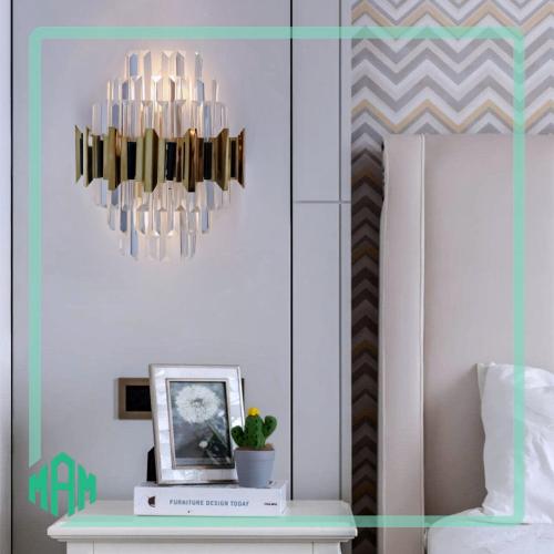 انارة جداري كريستال مع قطع ذهبي لامع