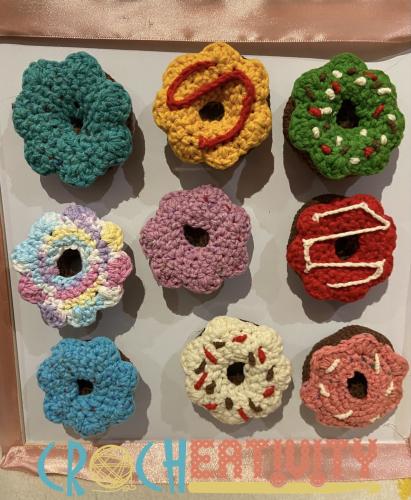 مغناطيس ثلاجة بشكل دونات