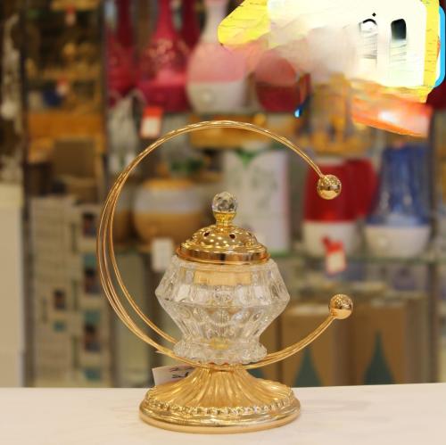 مبخره بلون الذهبي