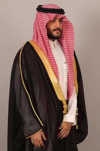 بشت أسود دقة خاصة