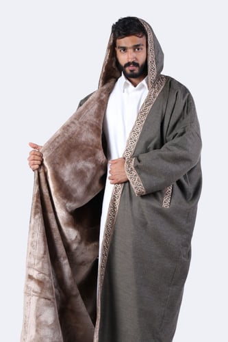 فروة أندلسية ذهبي