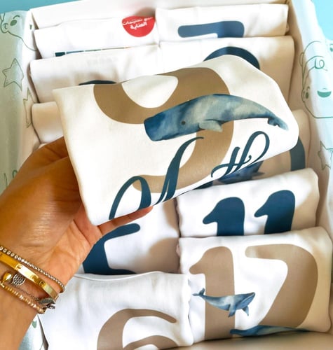 طقم الاشهر ثيم الحوت - Whale Monthly Set