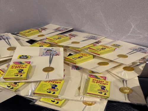 توزيعات العيد ٣ انواع حلوى ومفرقعات ثوم ونجوم اللي...