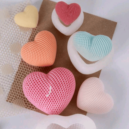 « قالب قلب مخطط »