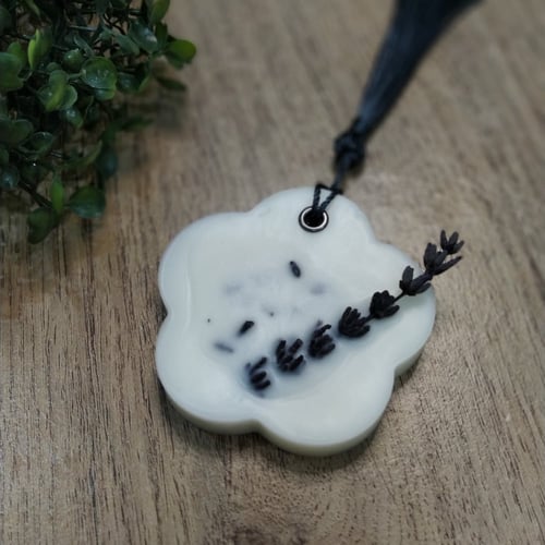 « شموع معطرات الخزائن »