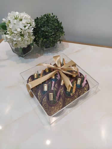 «صينية توزيعات الجلد»