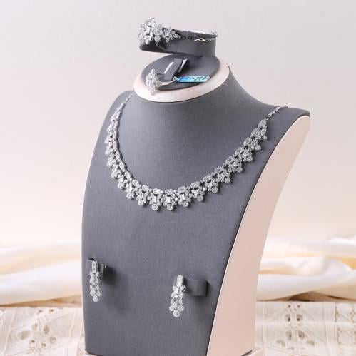 طقم عيار 18