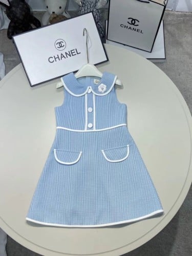 فستان شانيل + بروش