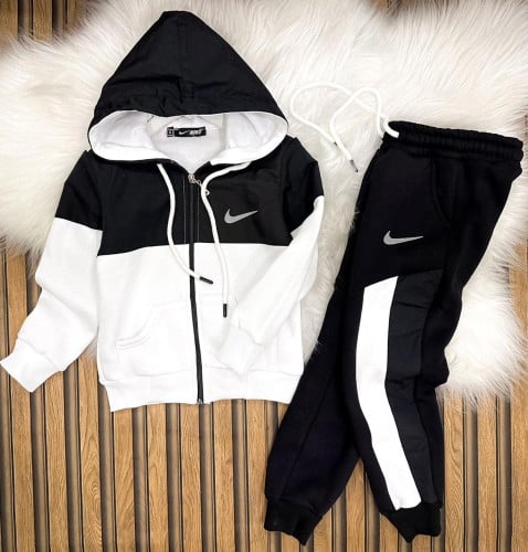 نايك ابيض للجنسين