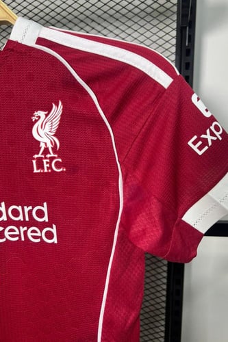 طقم ليفربول ولادي 2026 - 2025 ( الدفعة الثانية )