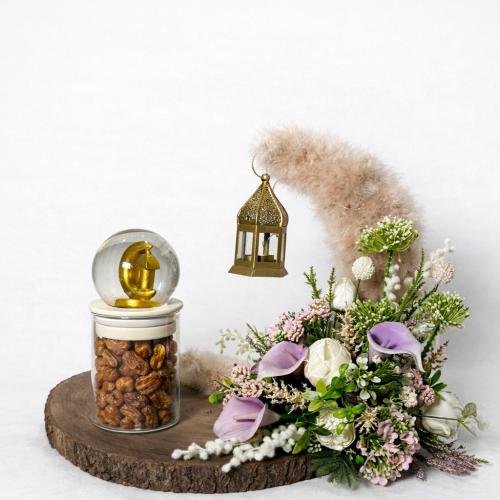 هلال رمضان الفاخر ، ورود صناعية