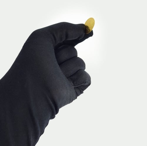 جنيه الذهب مع حلقة شكل سعودي عيار 22 وزن 2.5 جرام