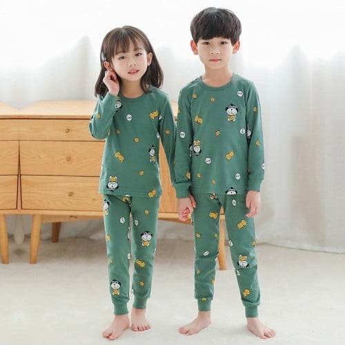 بيجامة قطنية خفيفة ومريحة