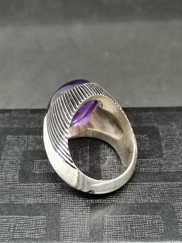 خاتم الفضة بحجر الجمشت الاماتست بصياغة الأستاذ امي...