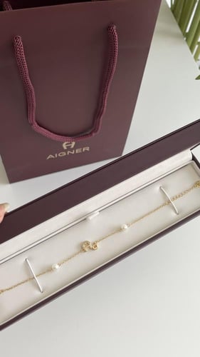 اسورة اقنر ذهبي مع لؤلؤ شامل ملحقات