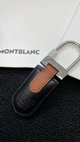 ميداليات مفاتيح مونت بلانك مع علبه ودفتر