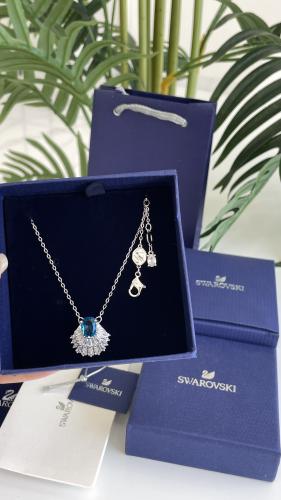 سلسال سوارفسكي فضي مع ازرق