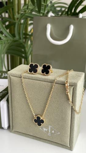 طقم سلسال وحلق فان كليف اسود