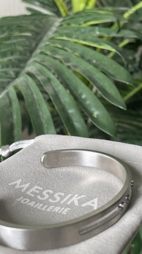 اسورة ميسكا لون فضي