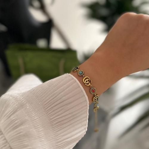 اسورة قوتشي مع الملحقات