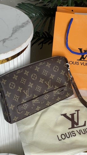 شنطة يد LV هاي كوالتي