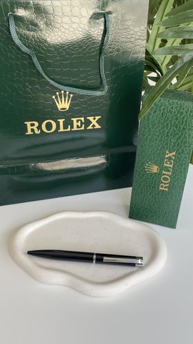 قلم رولكس اسود مع فضي مع الملحقات