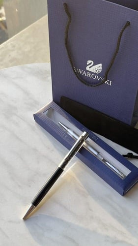 باقه ورد مع قلم سوارفسكي رجالي +كرت