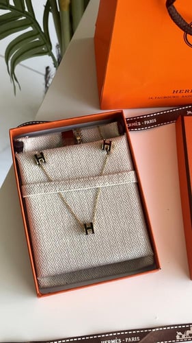 سلسال مع حلق هيرمز