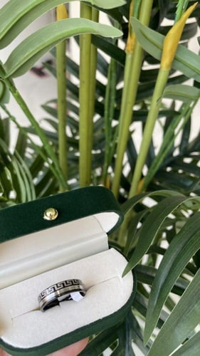 خاتم رجالي مع علبه