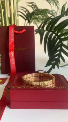 اسورة كارتير ذهبي