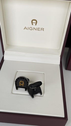 كبك اقنر اسود مع ذهبي مع ملحقات هاي كوالتي