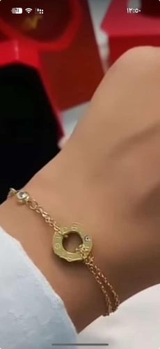 اسورة ذهبي كارتيه مع الملحقات