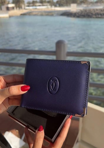 بوكس العيد + شماغ+ محفظه كارتير + توله عود صغيره