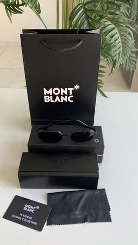 ‏نظارة مونت بلانك مع ملحقاتها