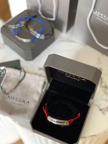 اسورة ميسكيا خيوط