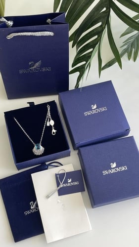 سلسال سوارفسكي فضي مع ازرق