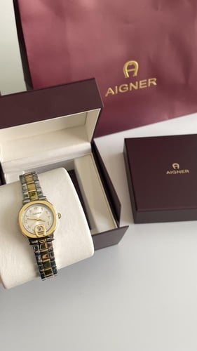 ساعة اقنر نسائي ذهبي مع فضي مع ملحقاته